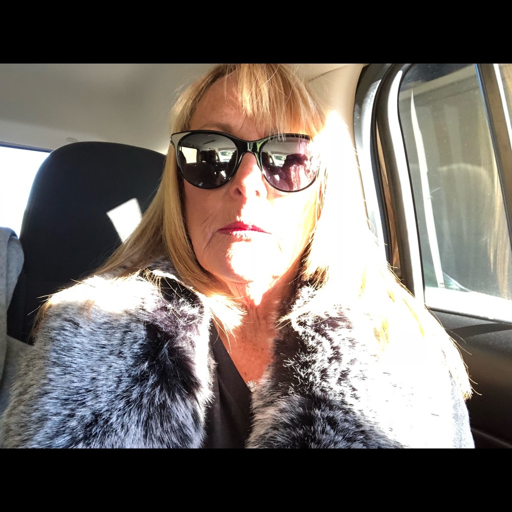 Meet your Posher, Donna